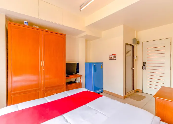 Oyo 583 Sweethome 2*
